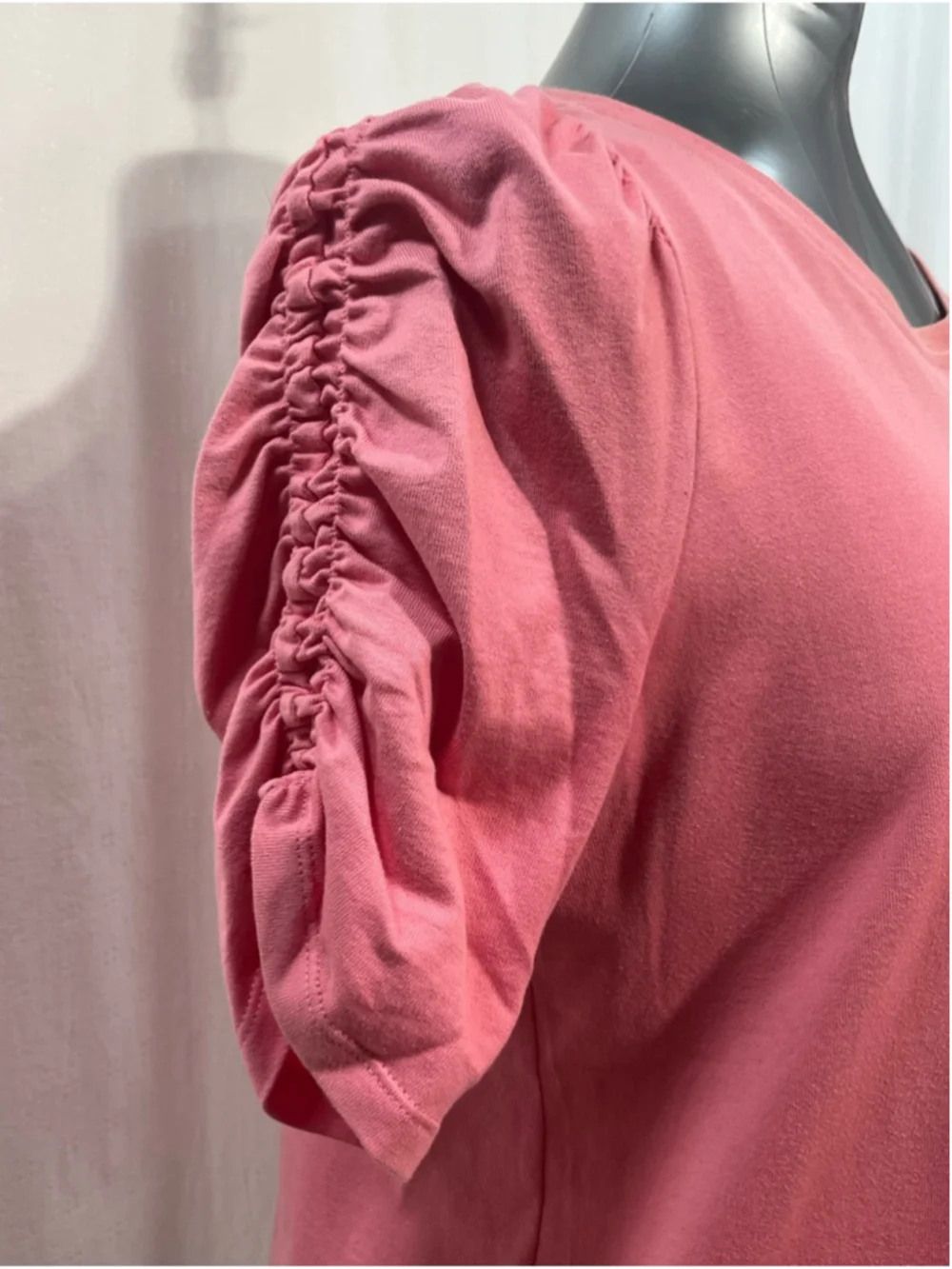 kate spade Pink Puff-Sleeve Crewneck Tee  Casual every day work Travel 1513